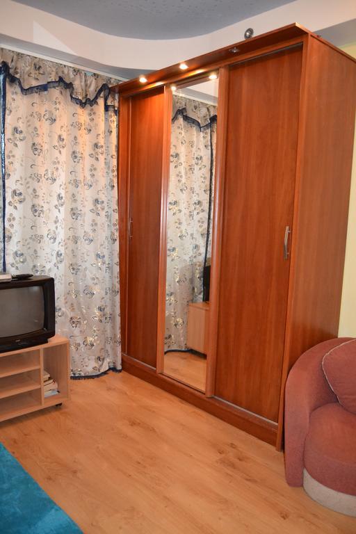 Apartment On Peremogy Square Kijów Zewnętrze zdjęcie